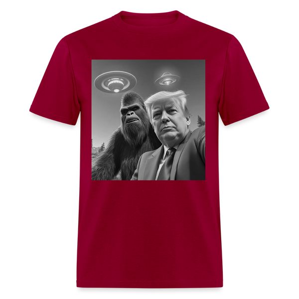 Trump Bigfoot Selfie With UFOs T Shirt - dark red